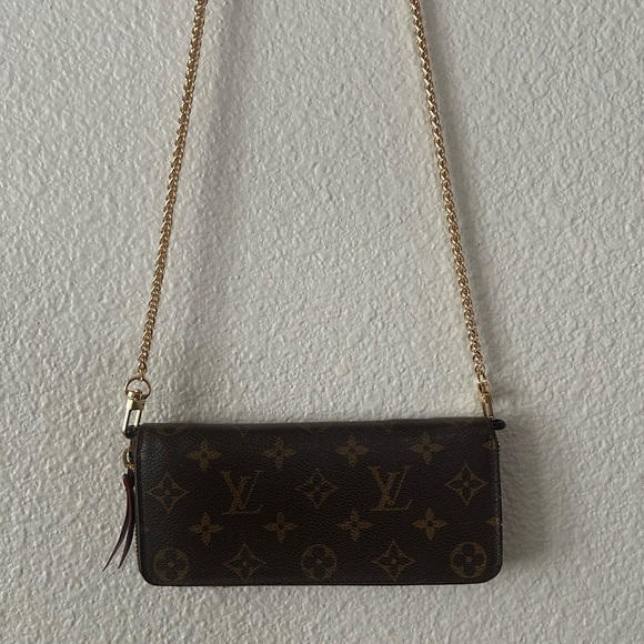 Louis Vuitton Alma bag and Clemence wallet - Picture 15 of 16